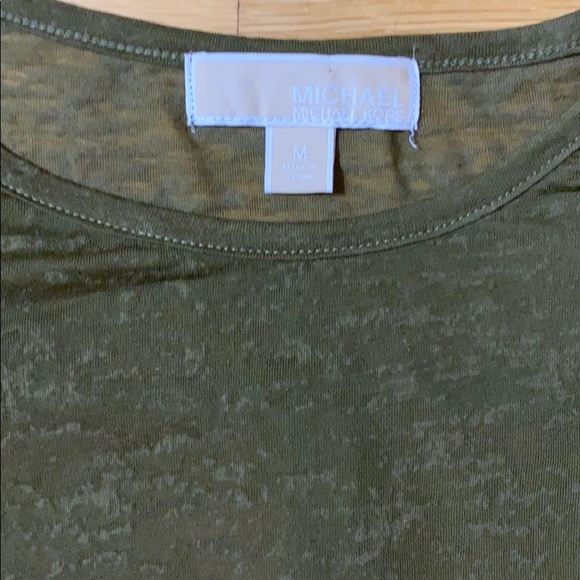 Top - Picture 2 of 3